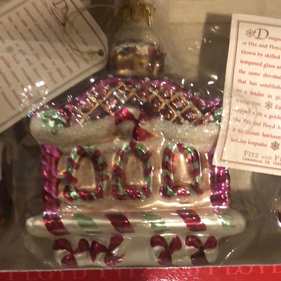 Fitz and Floyd Candylane train glass Christmas ornaments (engine/car/caboose). - Picture 3 of 6